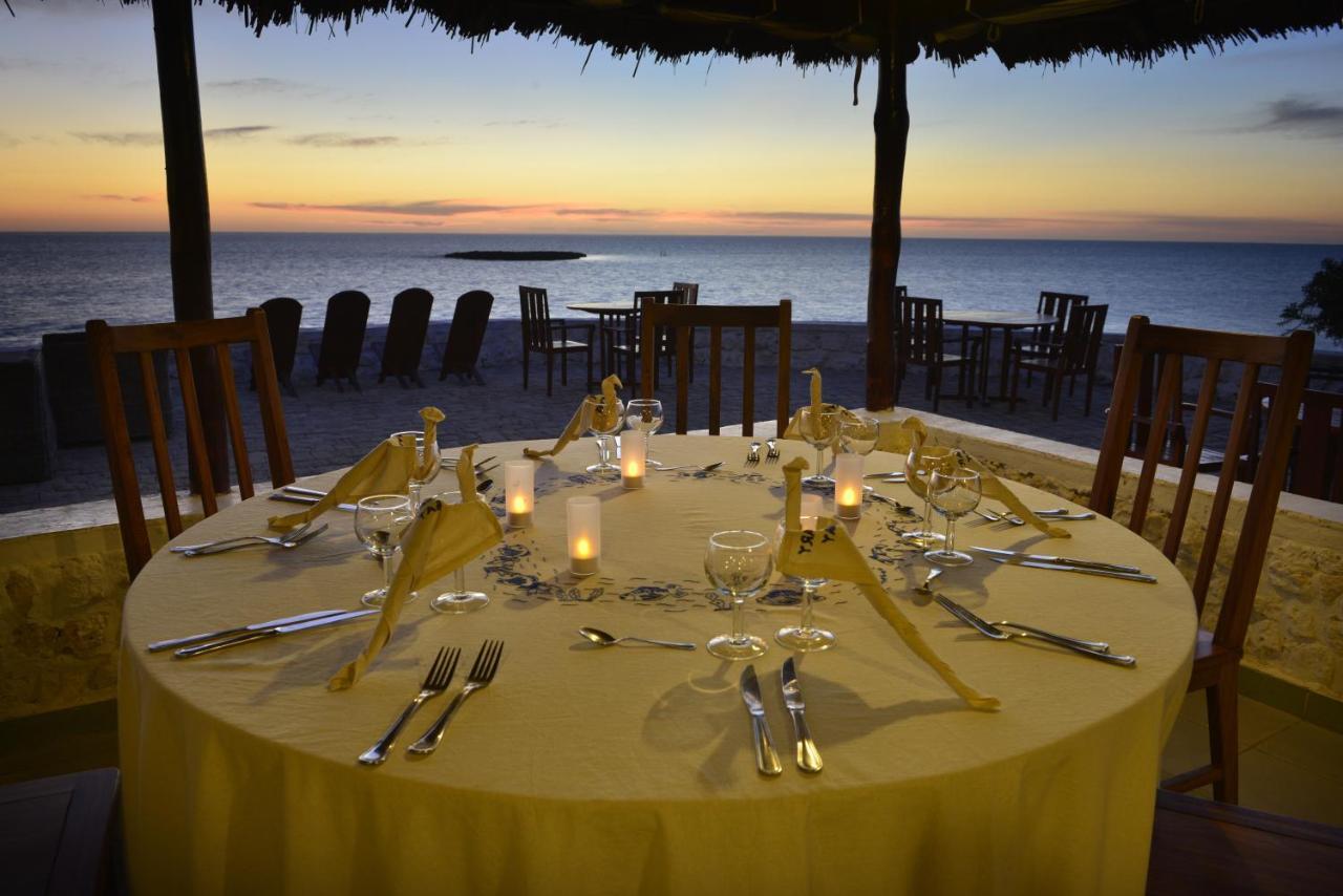 Salary Bay Hotel Tsifota Екстериор снимка